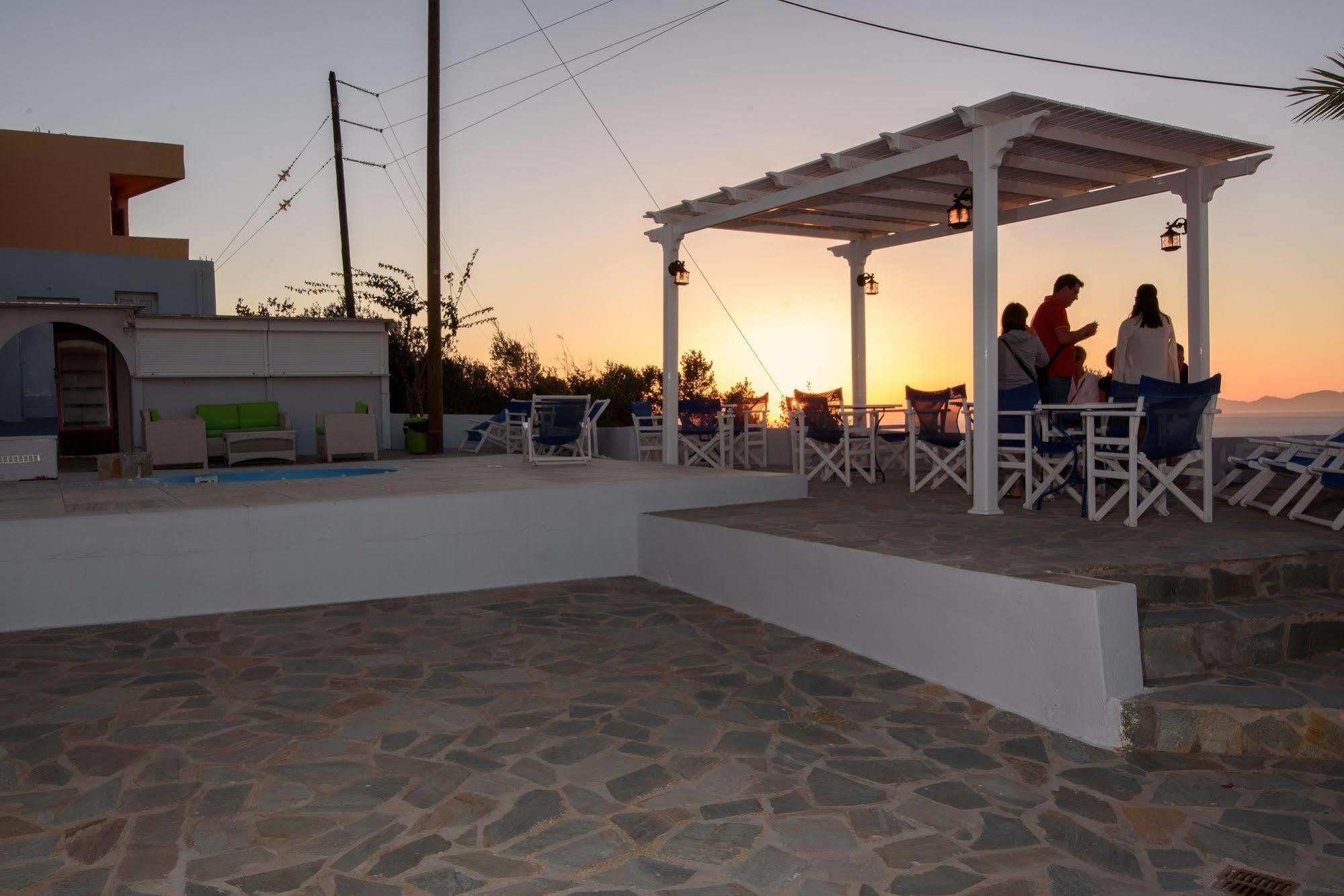 Unique Galini Oia - Adults Only Aparthotel Luaran gambar