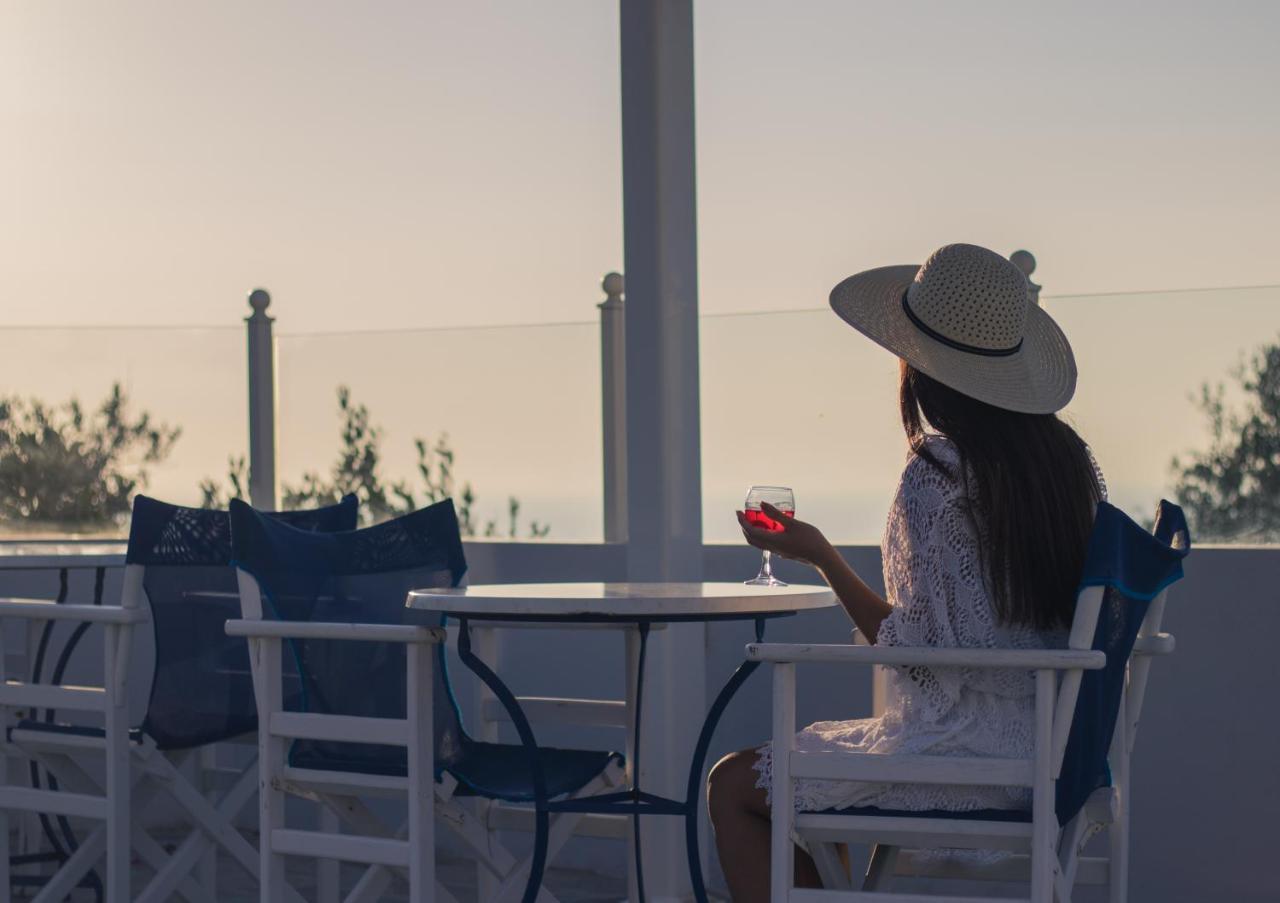 Unique Galini Oia - Adults Only Aparthotel Luaran gambar